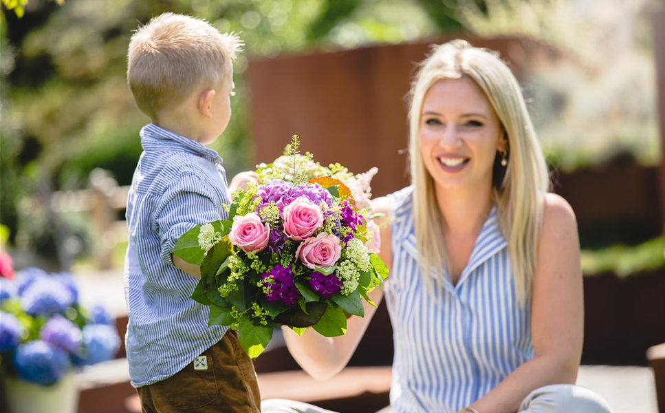 Anlässe - MUTTERTAG, OSTERN & CO. Anlässe - MUTTERTAG, OSTERN & CO.
